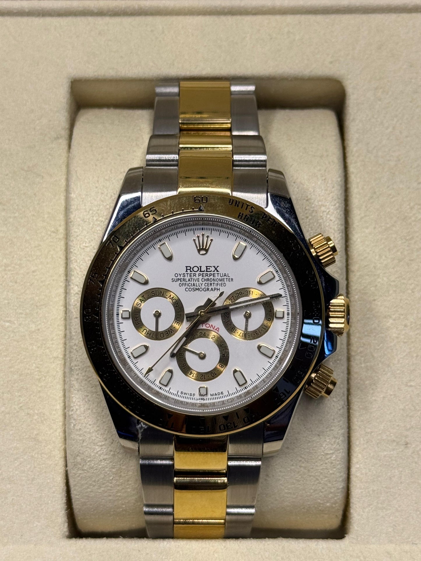 Rolex Cosmograph Daytona – Two-Tone Steel & Gold Luxury Chronograph