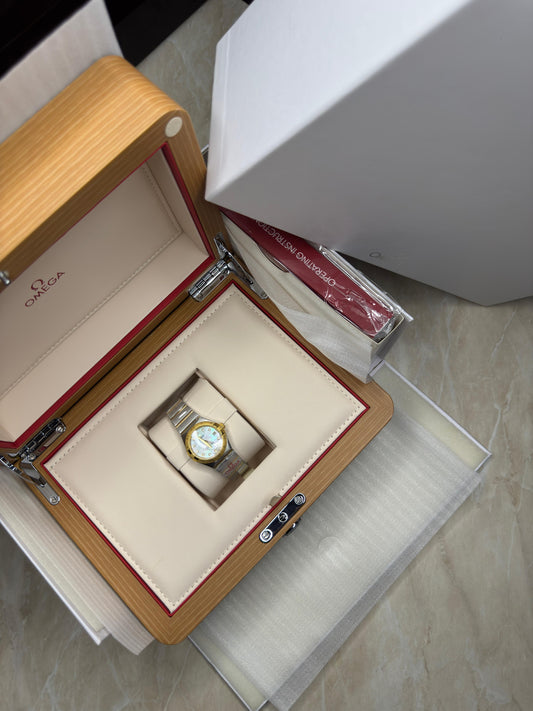 Omega Glacier Women’s Watch – Timeless Elegance in Icy Perfection