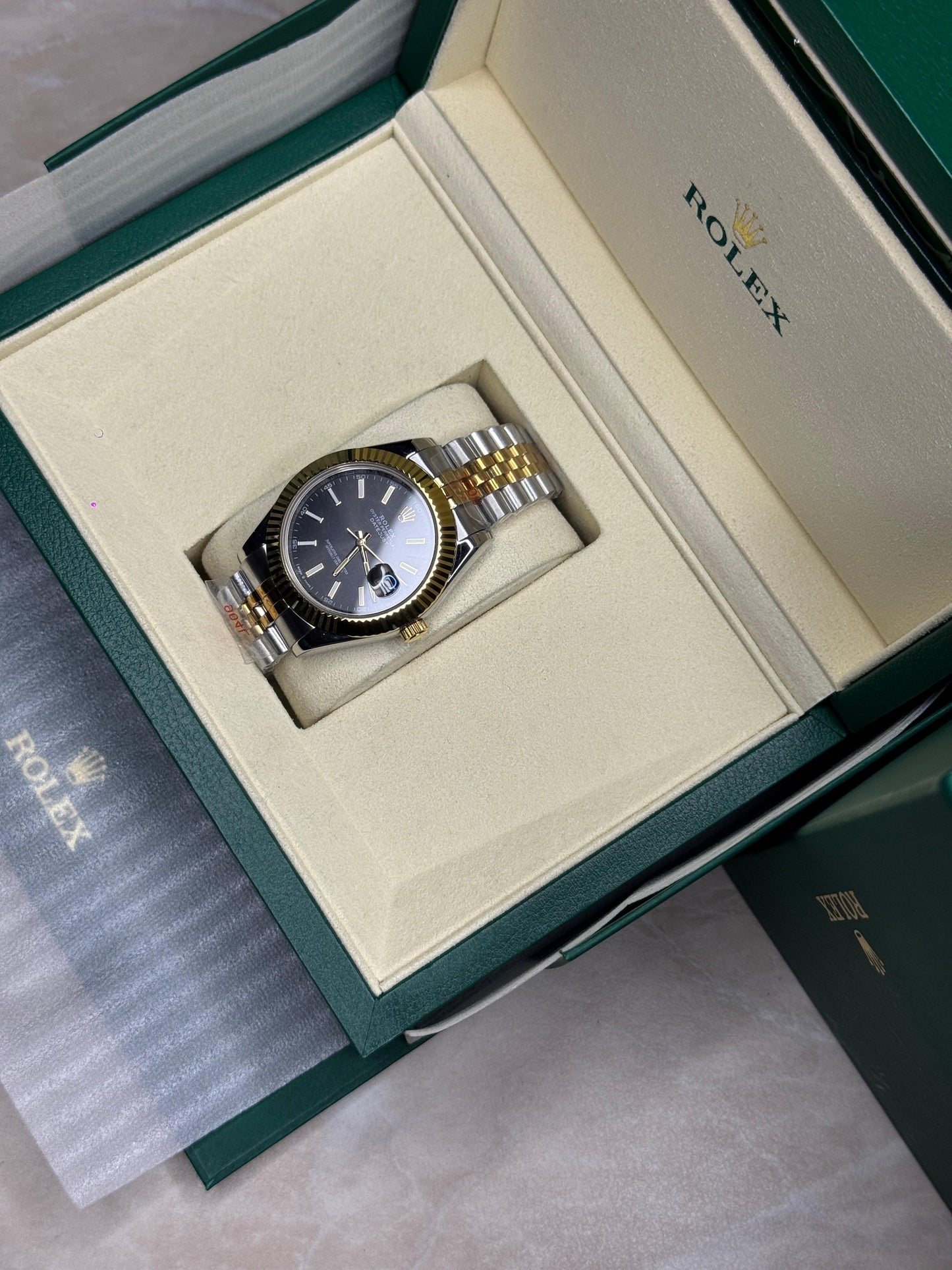Rolex Datejust Two-Tone – Classic Elegance, Modern Prestige