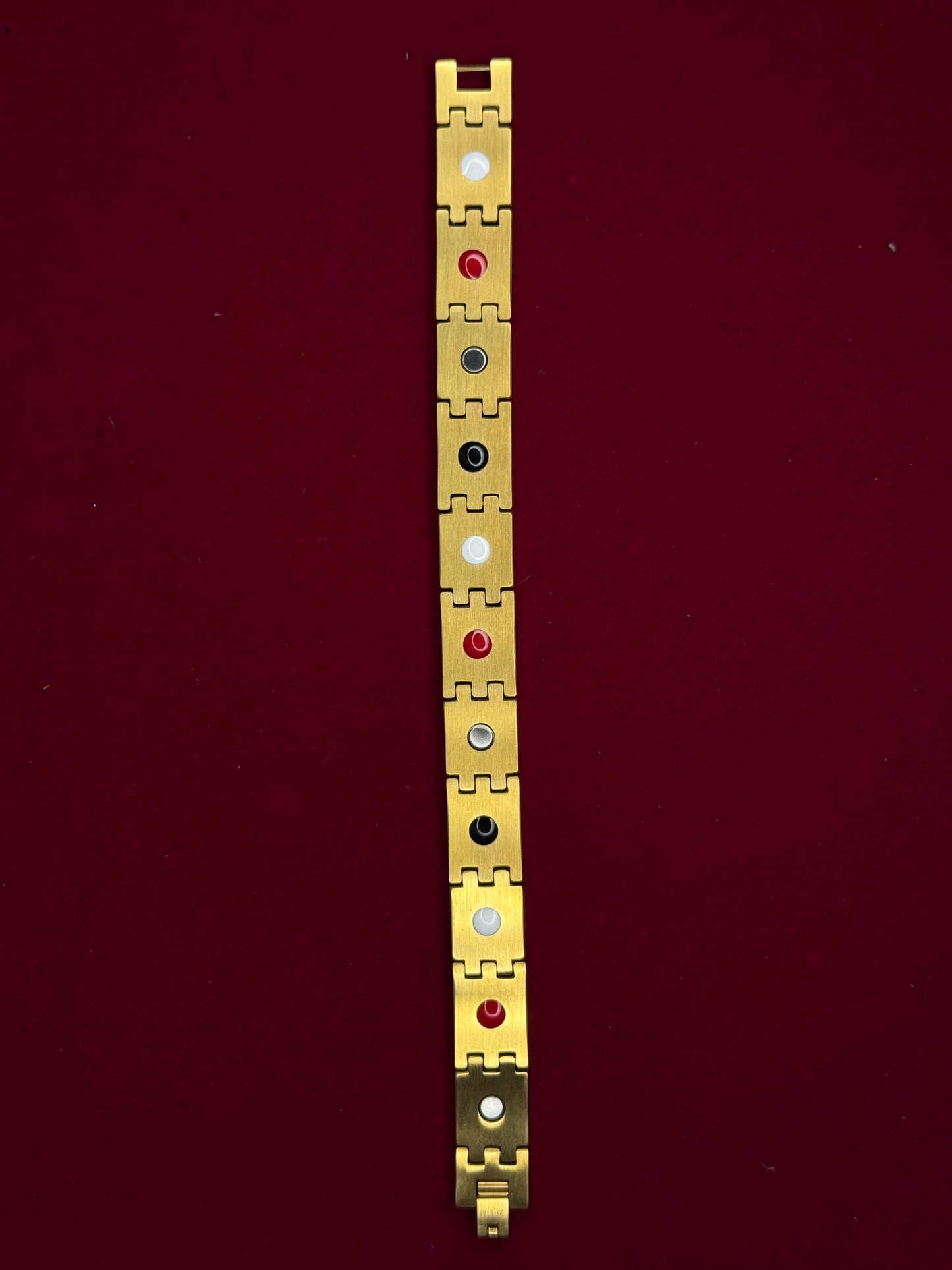 500mg Gold Plated Bracelet – Luxury Anti-Tarnish Finish  Description: