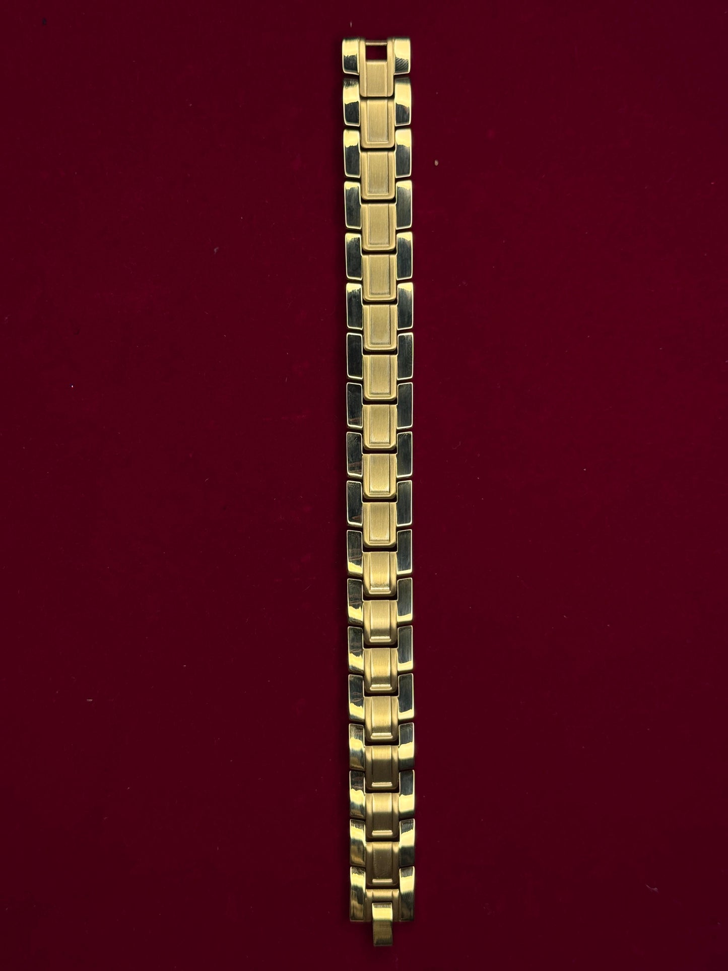 500mg Gold Coated Bracelet – Stainless Steel & Anti-Tarnish Finish