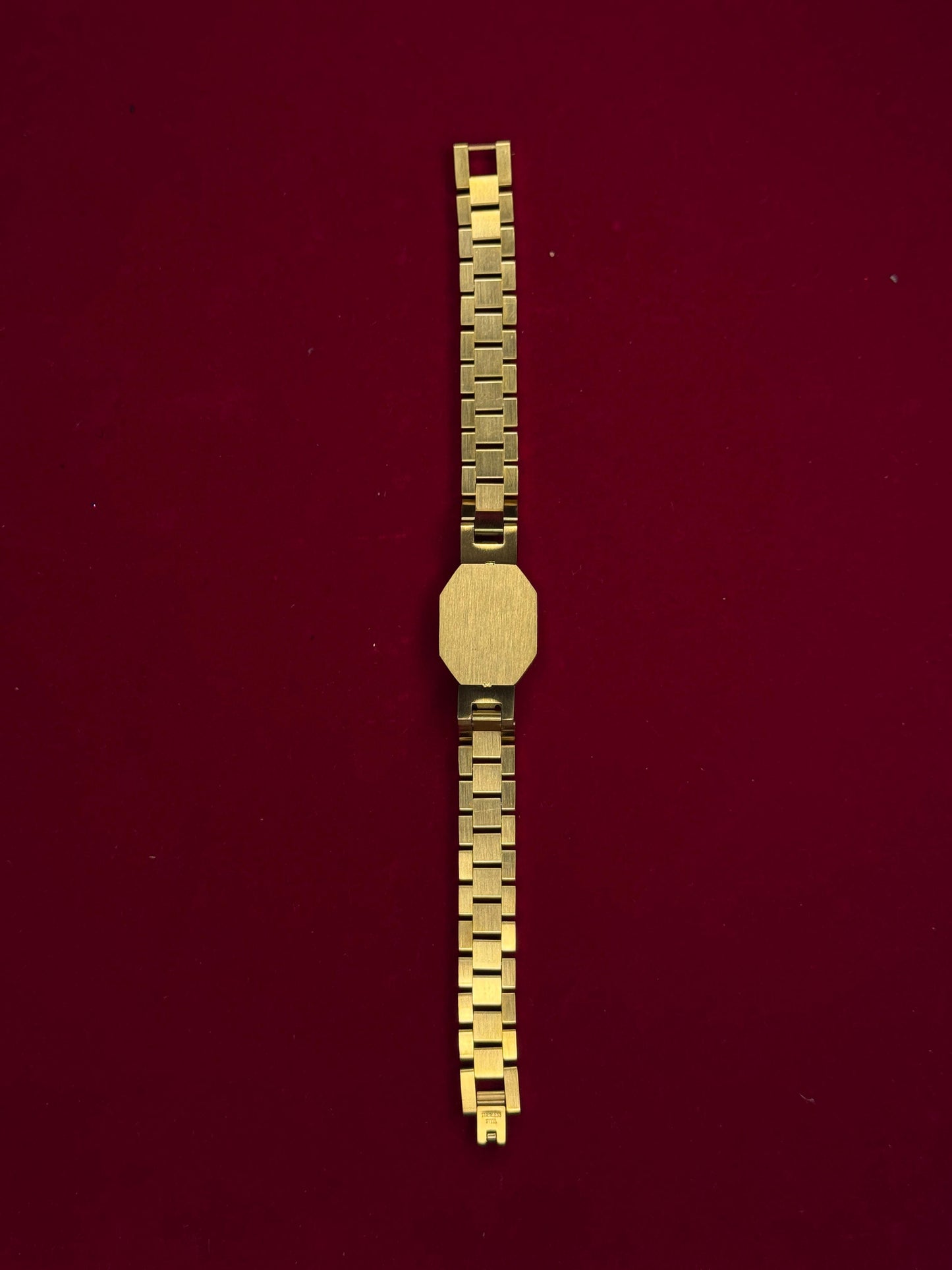 Versace 500mg Gold Coated SS Bracelet – Luxury Anti-Tarnish Finish