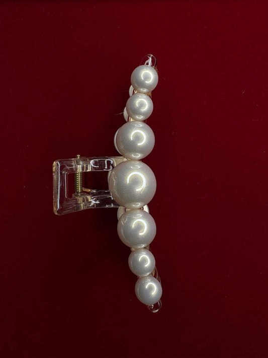 Pearl Luxury Hair Clutcher – Elegant & Timeless