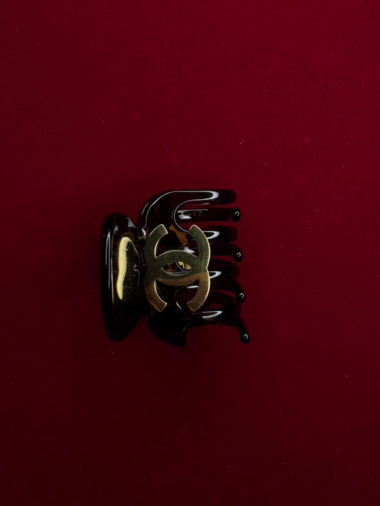 Chanel Designer Hair Clutcher – Timeless Luxury