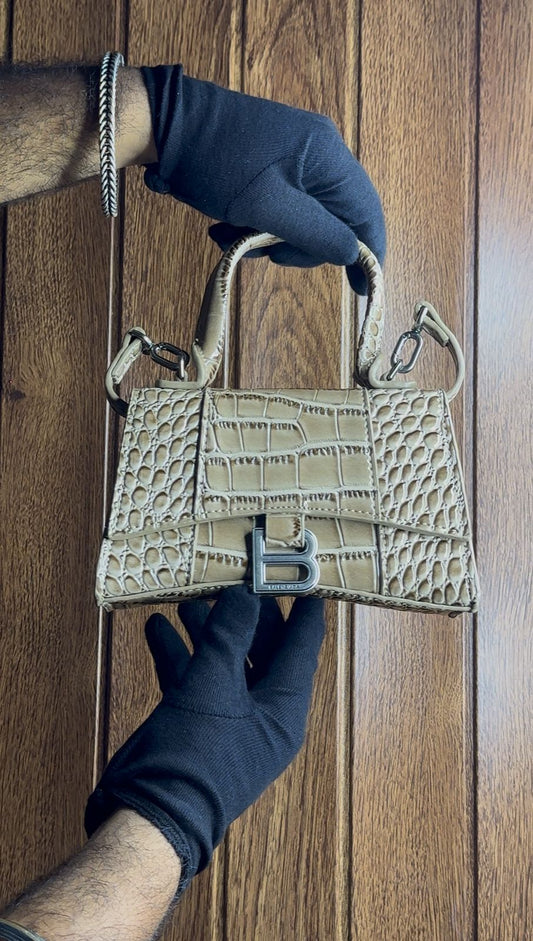 Balenciaga Women’s Handbag – 100% Original & Handcrafted