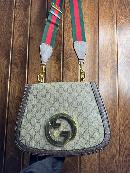 Gucci Women’s Handbag with New Logo – 100% Original & Handcrafted